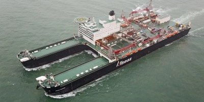 Upgraden elf kranen van de Pioneering Spirit